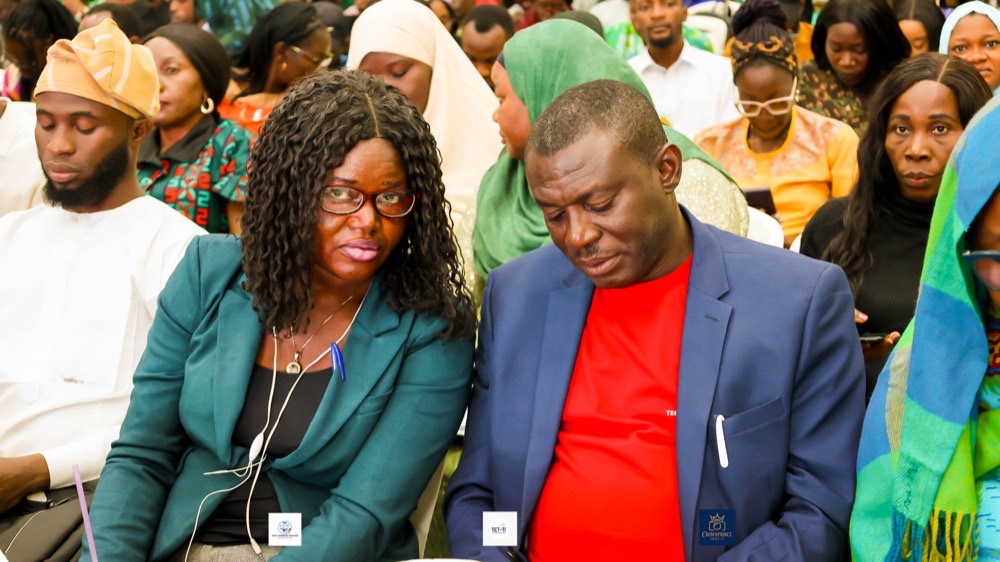 Delegates deep in conversation during a TETC 2.0 session